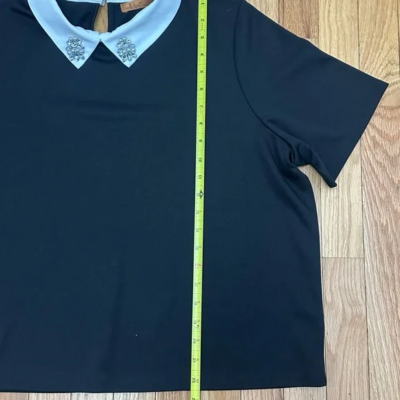 Belldini Black Top with White Collar Detail - Picture 4 of 5